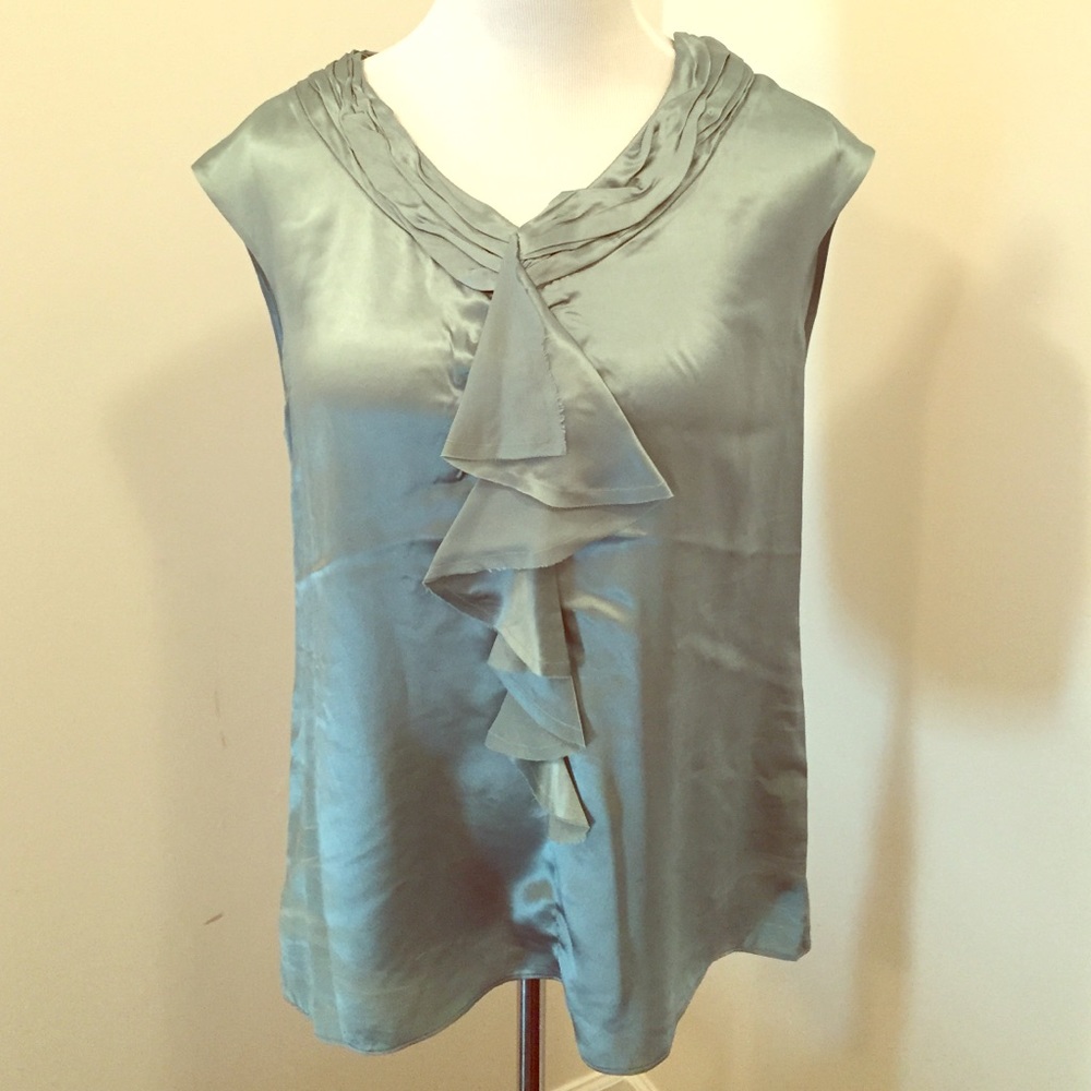 Banana Republic Teal Silk sleeveless shell…